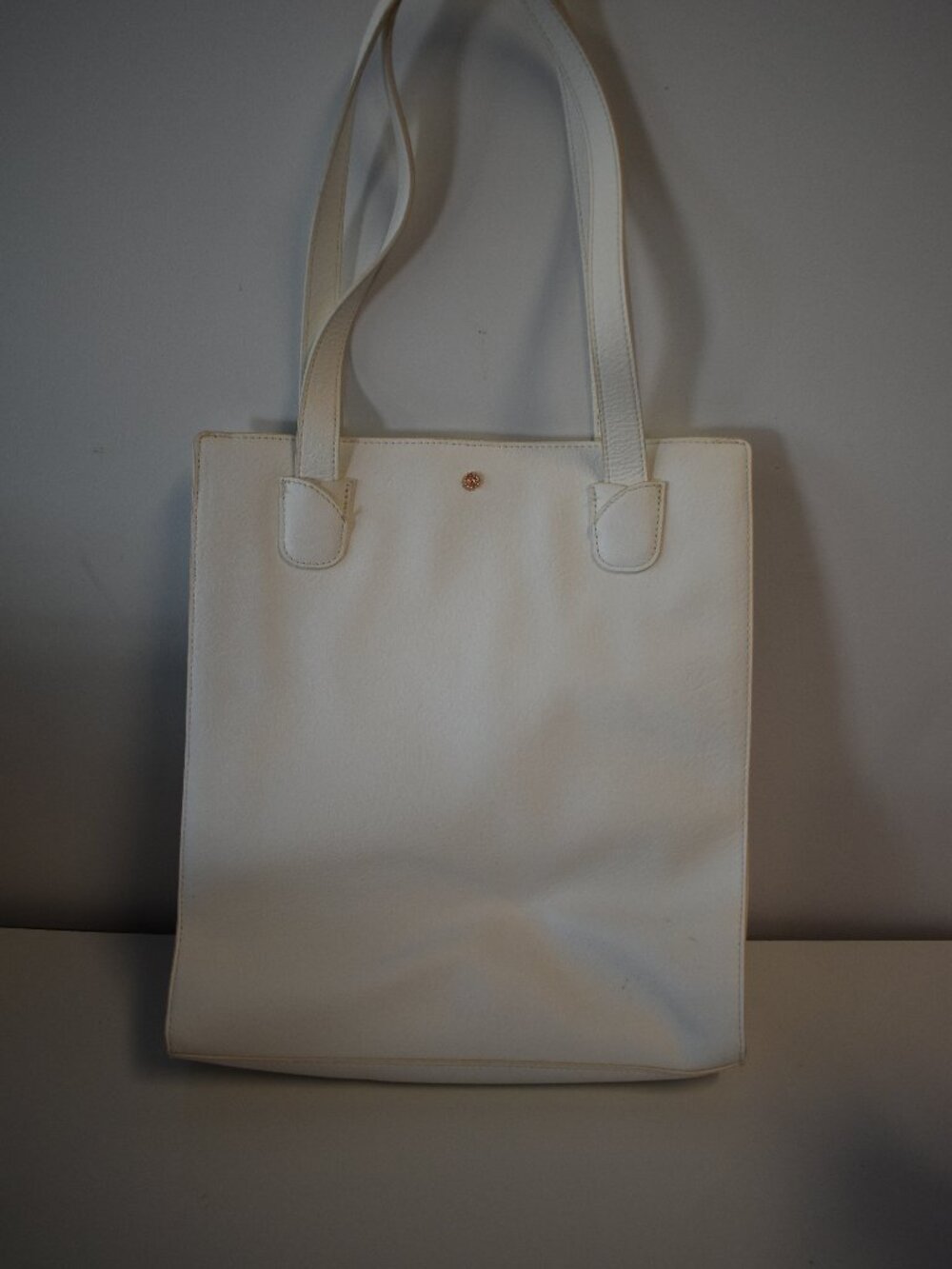 Lauren Conrad LC White Faux Leather Tote Bag Minimalist Shoulder Purse Gold Hard